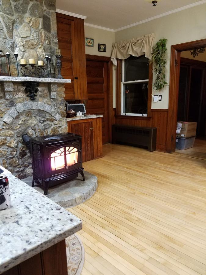 The Perkins House Bed & Breakfast Cornish Bagian luar foto