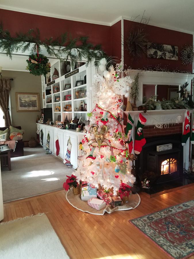 The Perkins House Bed & Breakfast Cornish Bagian luar foto