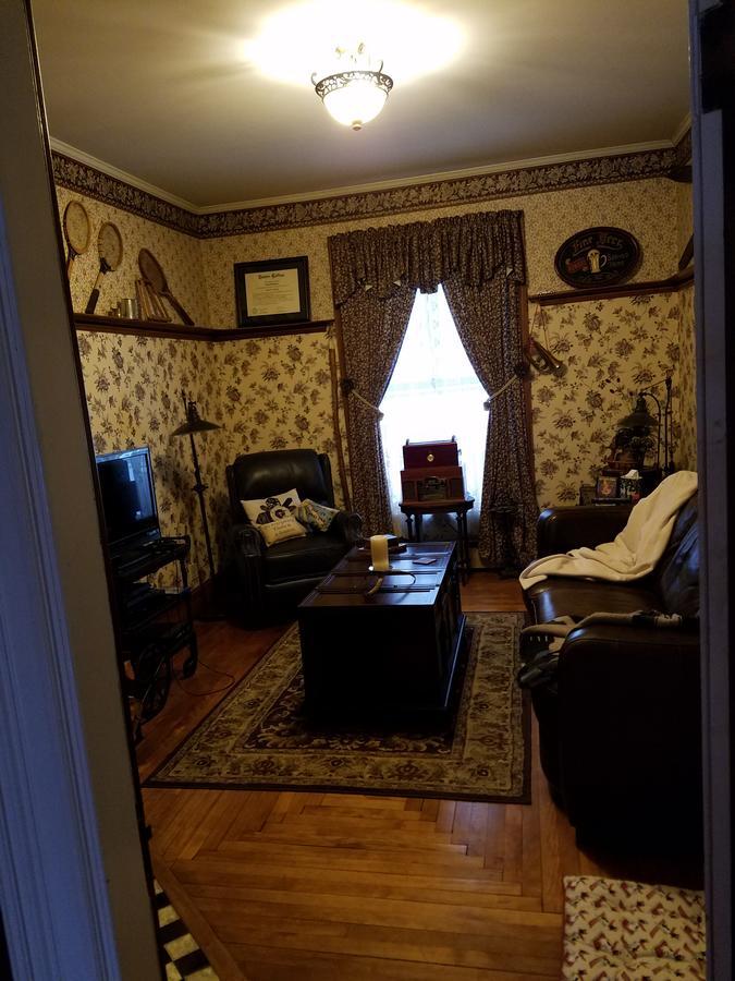 The Perkins House Bed & Breakfast Cornish Bagian luar foto