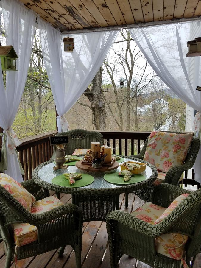 The Perkins House Bed & Breakfast Cornish Bagian luar foto